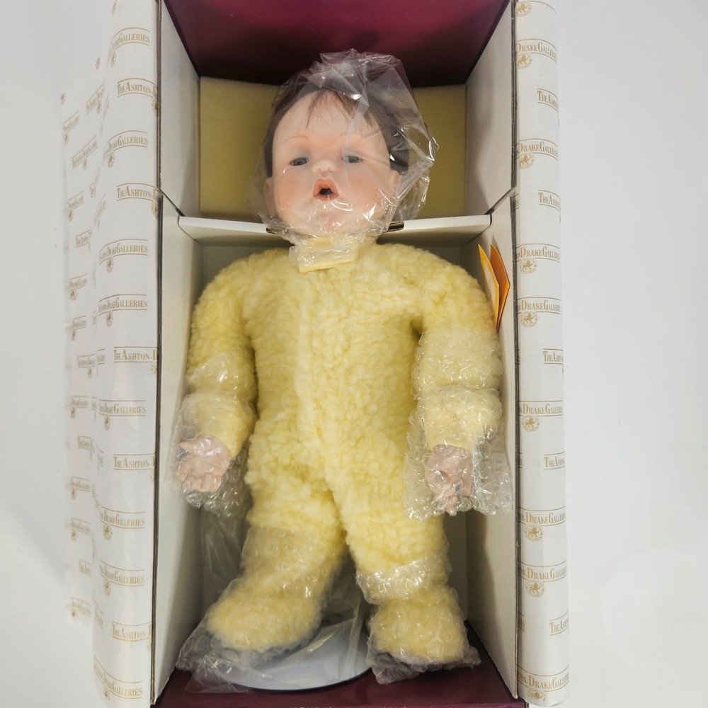 Ashton-Drake Mommy I'm Sleepy Porcelain Doll Kathy Barry-Hippensteel 76291-C